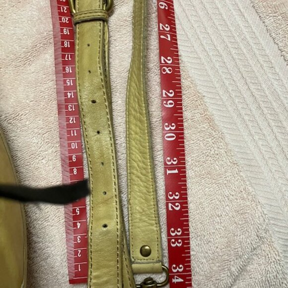 Nice Gently Used Frye Banana colored Handbag and matching wallet - Picture 4 of 15